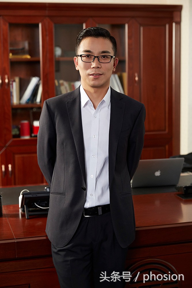 商务形象照怎么拍好看,商务形象照片拍摄技巧