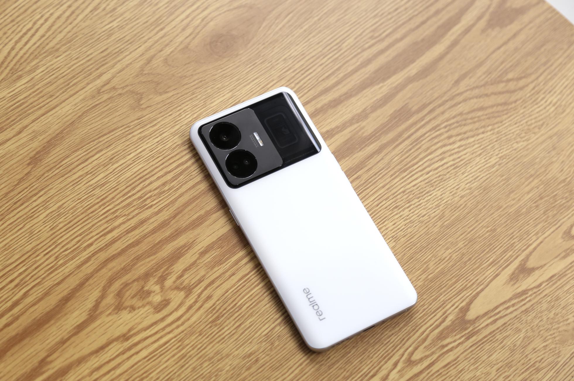 1tb手机内存值得买吗,1tb内存手机学生党有必要买吗