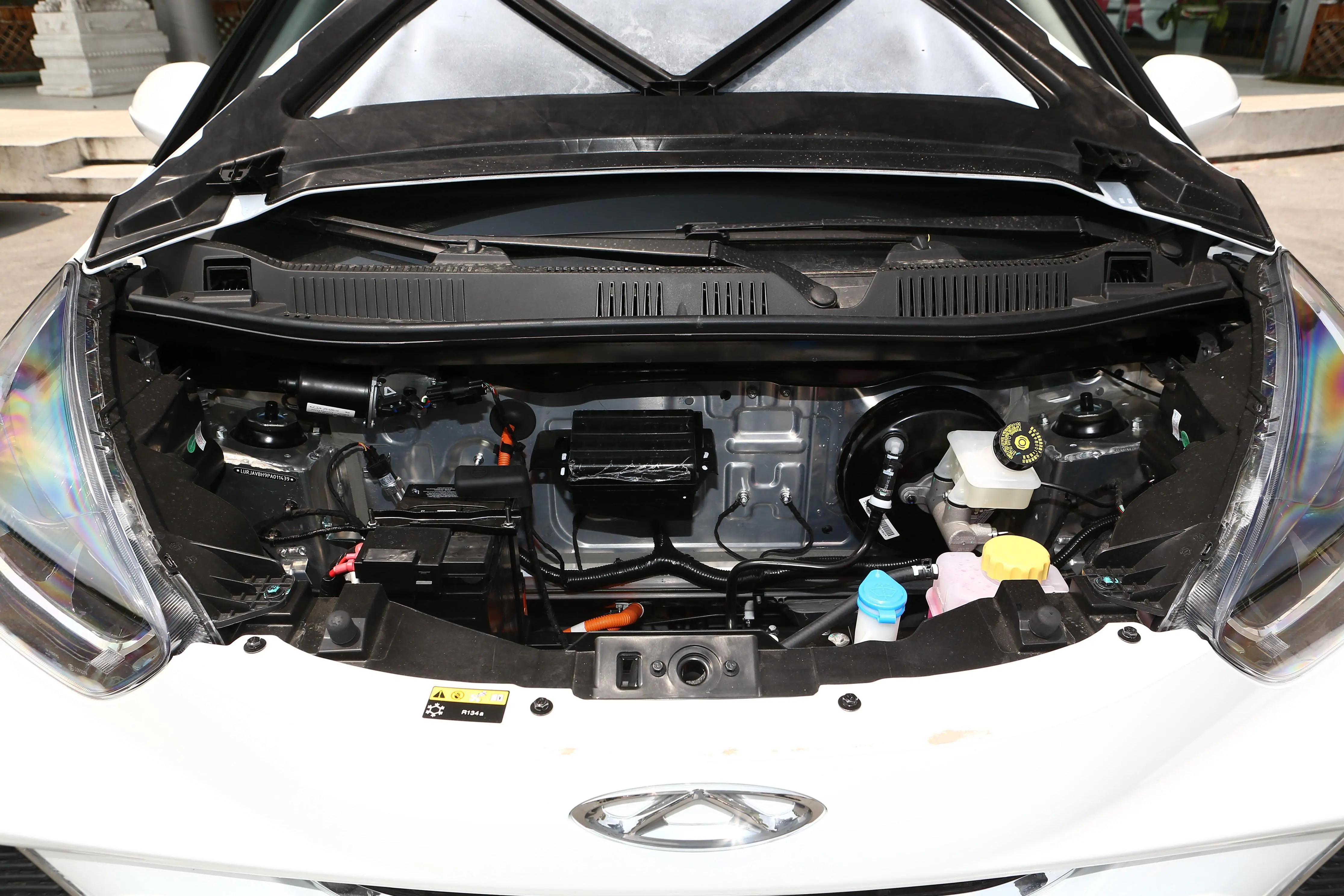 代步神车奇瑞小蚂蚁,城市代步小蚂蚁