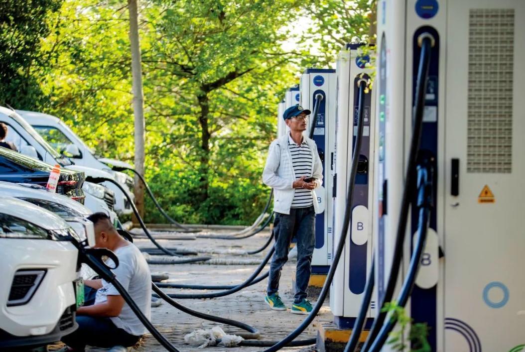 充电站收占位费是什么意思,充电站占位费标准是谁规定的