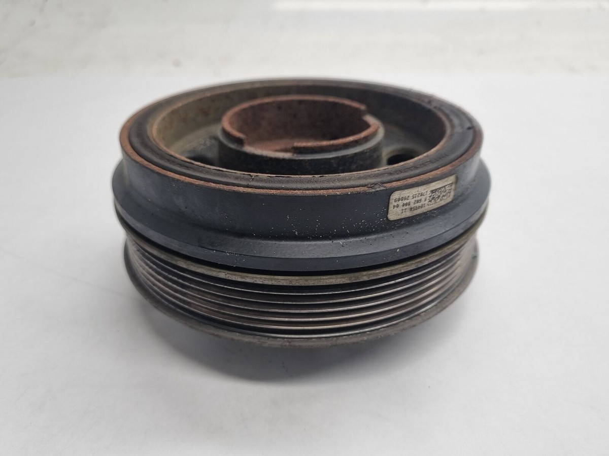 x1宝马和凯迪拉克xt4,宝马新款x1和凯迪拉克xt4哪个更好