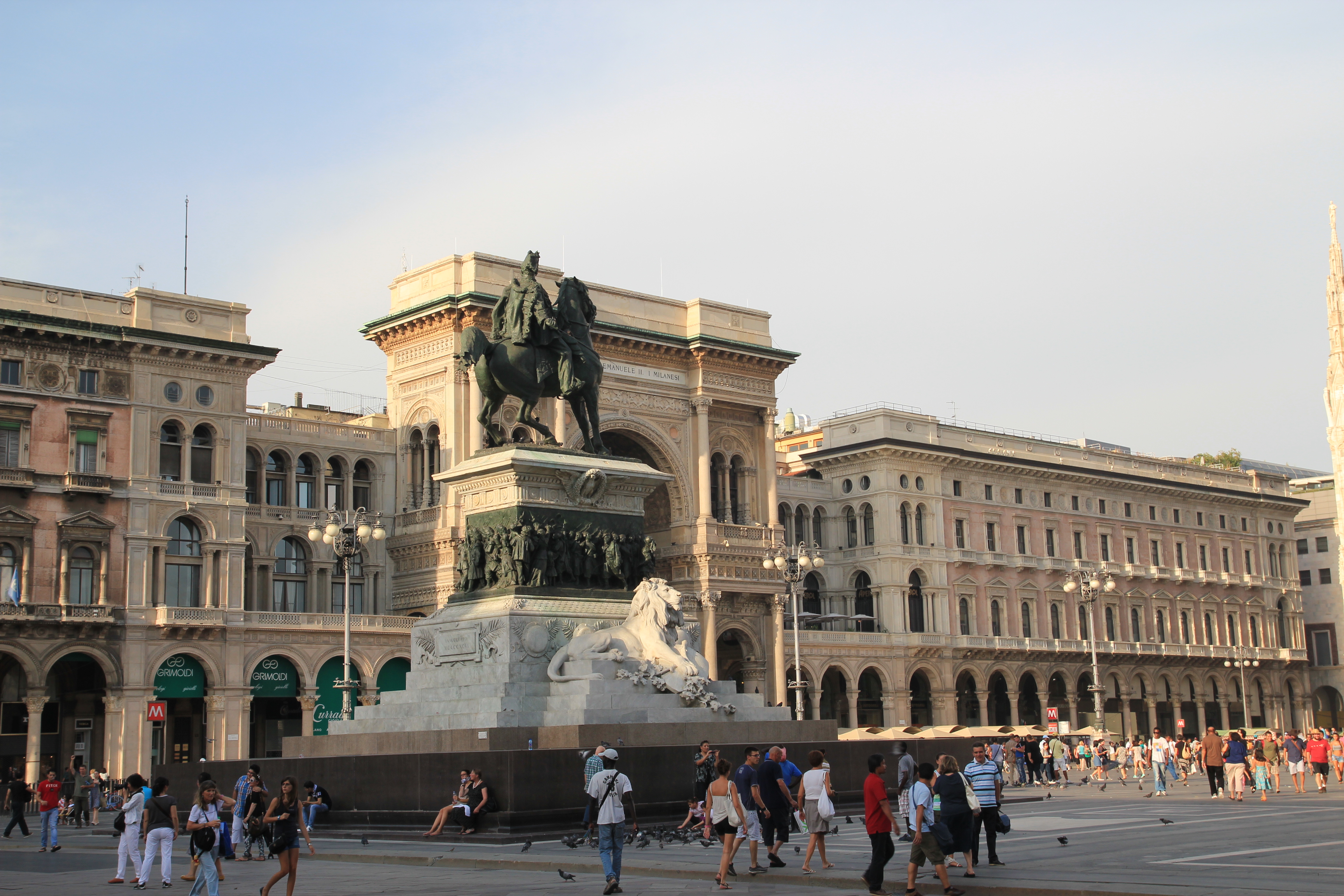 工厂发生爆炸导致重大人员伤亡,化工厂爆炸事故真实视频