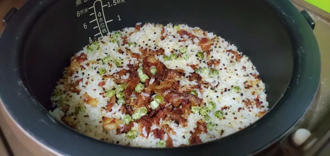 腊肠饭团的做法,腊肠饭团简单做法