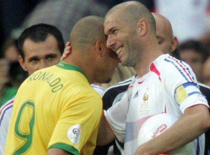 他曾是世界上最贵的门将,他曾被誉为中国最好的足球运动员