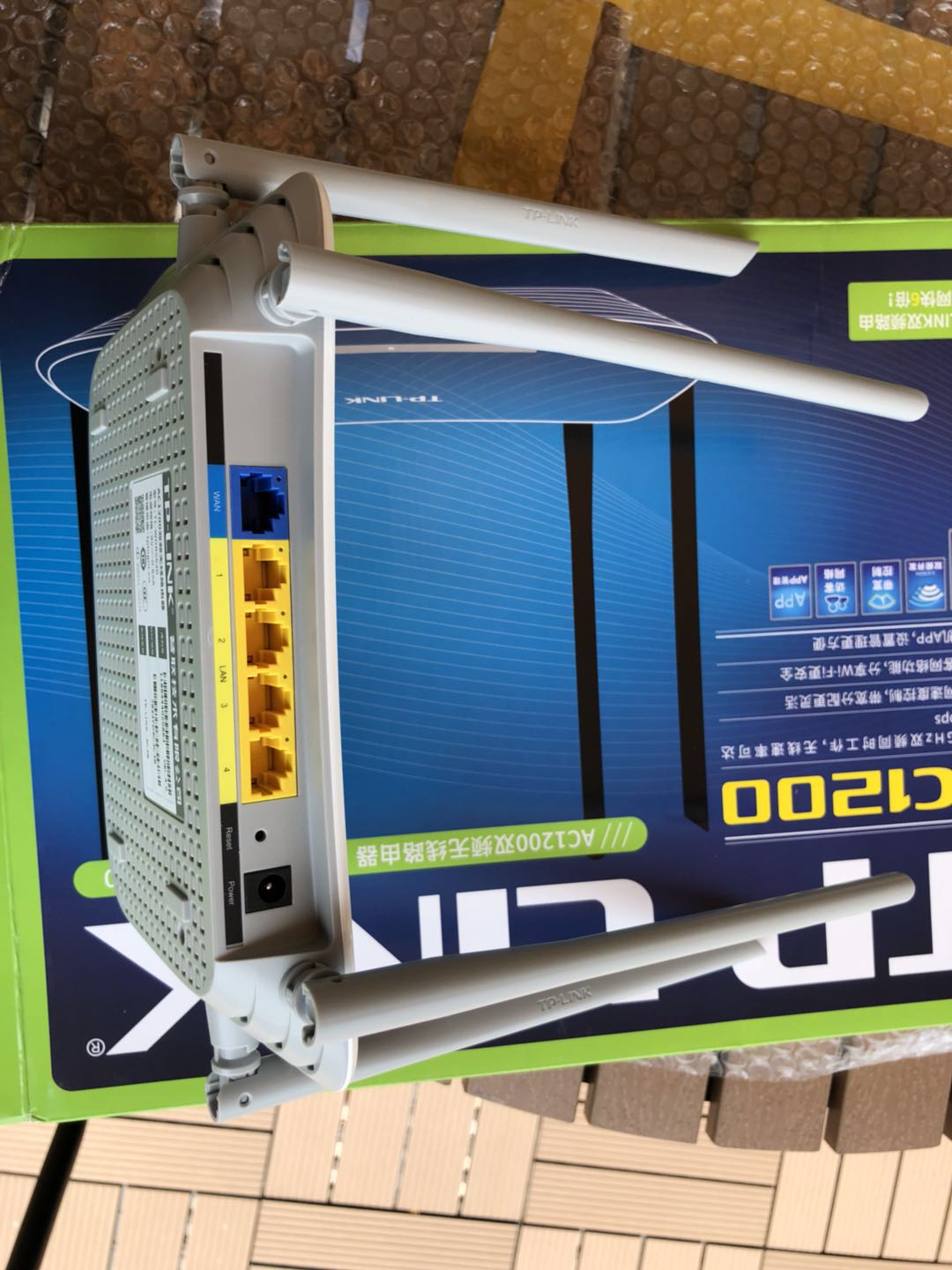 腾达路由器和tplink哪个路由器好,tplink路由器和光荣路由器哪个好