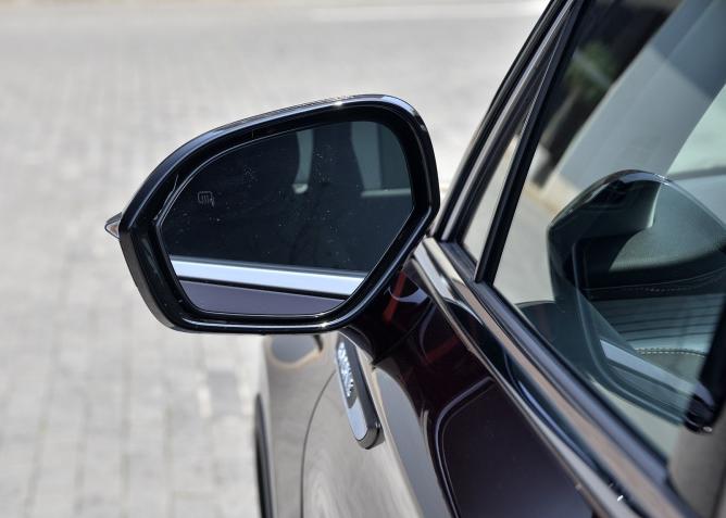 新款宝马x1选哪个合适性价比高,宝马x1最高配值得买吗