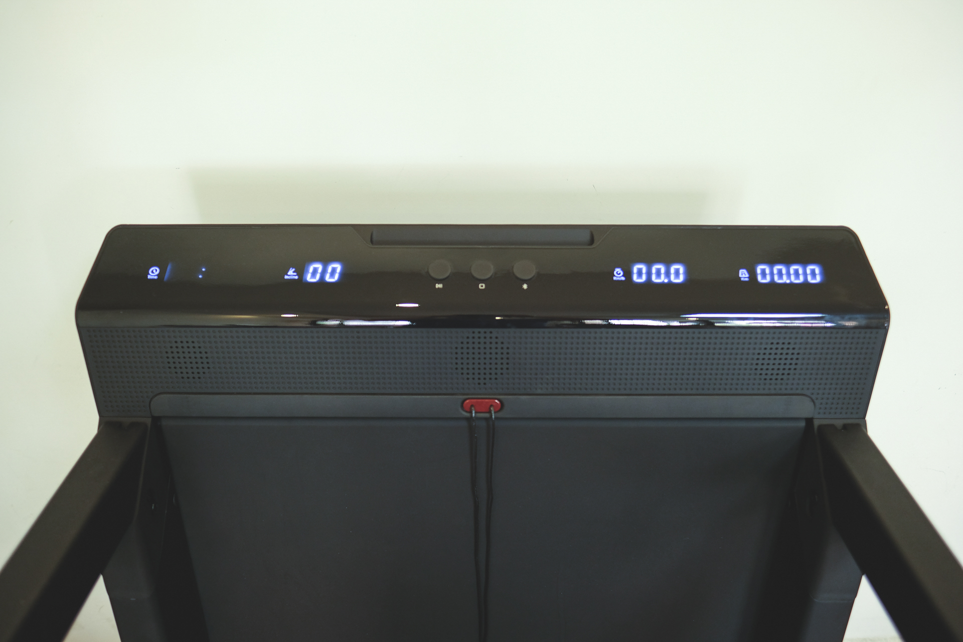 赤兔跑步机折叠,赤兔跑步机和米家跑步机