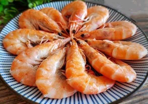 白灼虾最忌用水煮了教你正确做法,怎样煮白灼虾才令虾肉鲜嫩