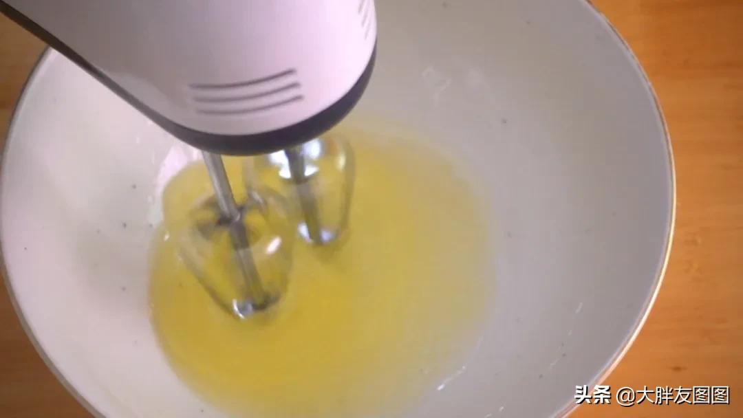 酸奶蛋糕制作教程零基础,比豆腐脑还嫩滑的酸奶蛋糕