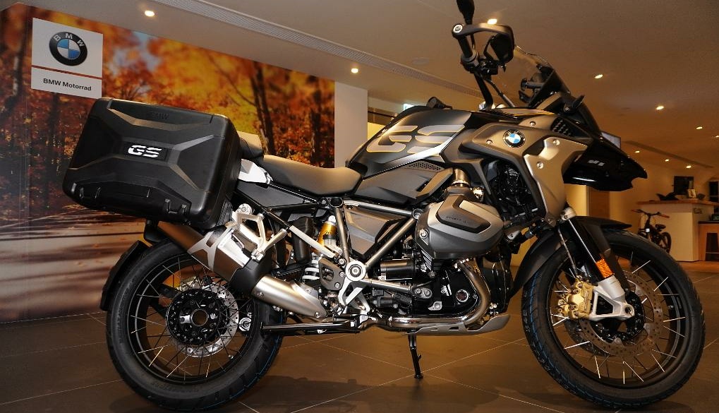 宝马r1250gs探险版能跑多快,宝马r1250gs探险版座高展示