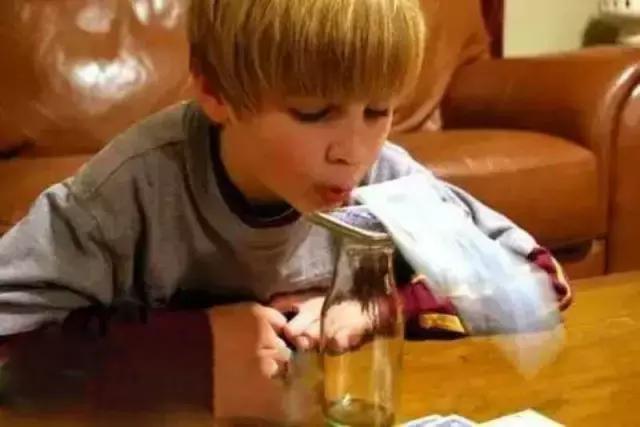 扑克牌的各种玩法小朋友玩的,儿童扑克牌必备游戏