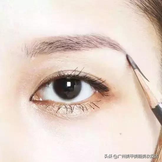 美妆美甲去哪里学比较好,美甲画妆培训班