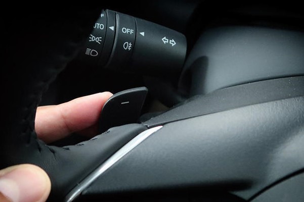 马自达cx-42021探索版配置,2021款cx-4还能卖多少钱