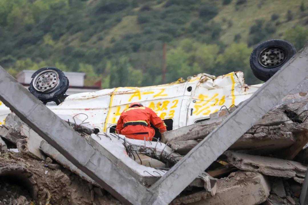地震应急救援培训视频,地震救援第一应急回应人培训