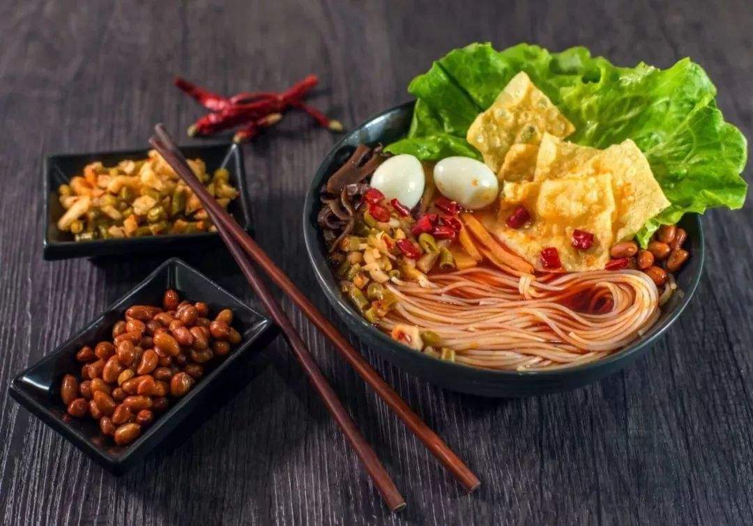 传说中的柳州螺蛳粉,特点小吃正宗柳州螺蛳粉