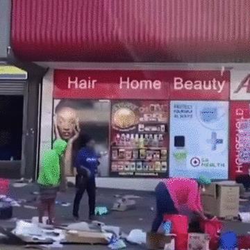 南非全国进入灾难状态的场面,南非大事件