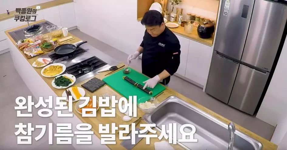 韩国紫菜包饭里都需要什么,肥牛紫菜包饭做法韩国教程