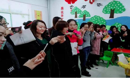 幼儿园登记父母职业,为什么幼儿园要登记父母职业