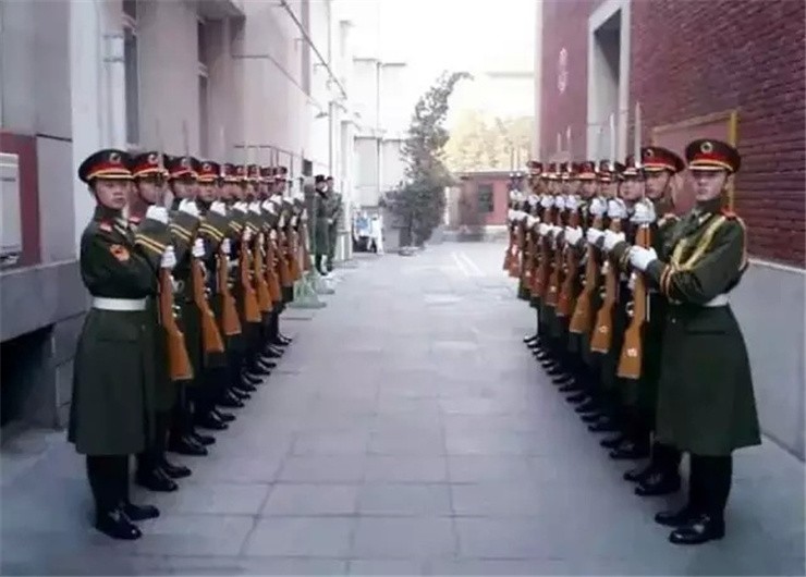 神秘的8341部队：毛主席身边忠实的护卫队，它“特殊”在哪里？