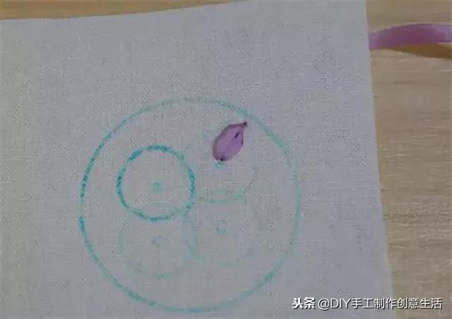 丝带手工发夹制作教程,丝带发夹手工制作蝴蝶结