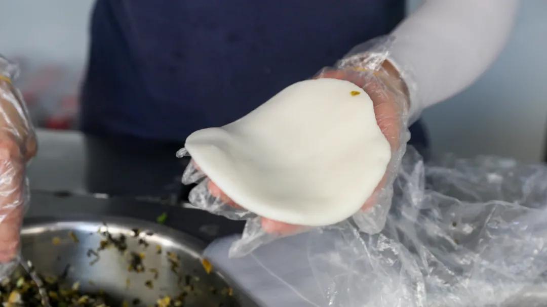 泉秀路上卖了17年的QQ米包，再不去吃就要失传了...