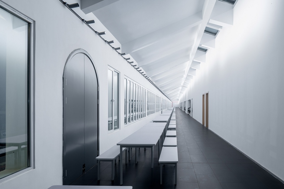 秦岭深处特点餐厅,秦岭山下100米食堂