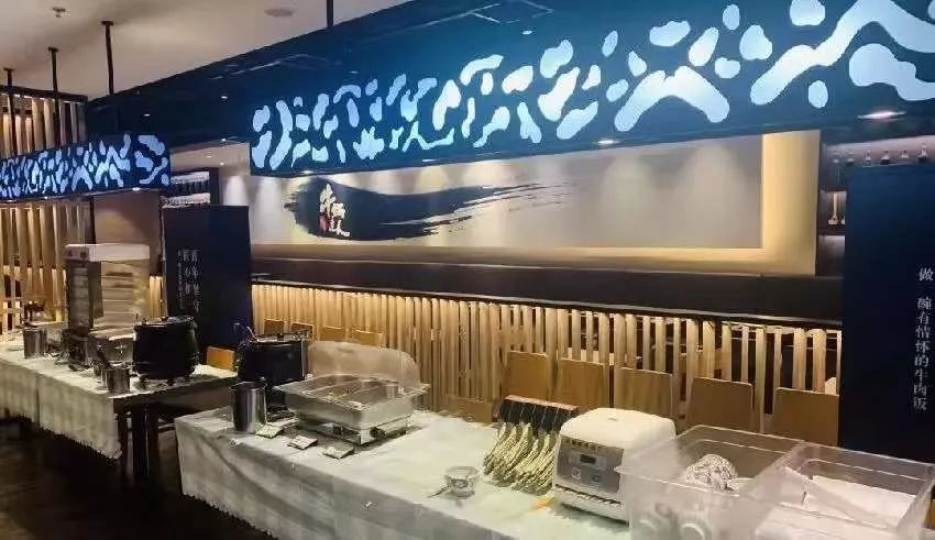 周黑鸭迎上市首亏,周黑鸭上市后股价