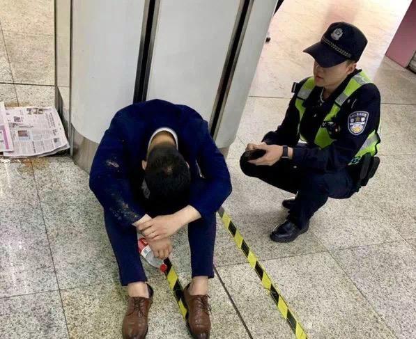 阿里女员工自曝被灌酒事件,阿里女员工自曝饭局醉酒