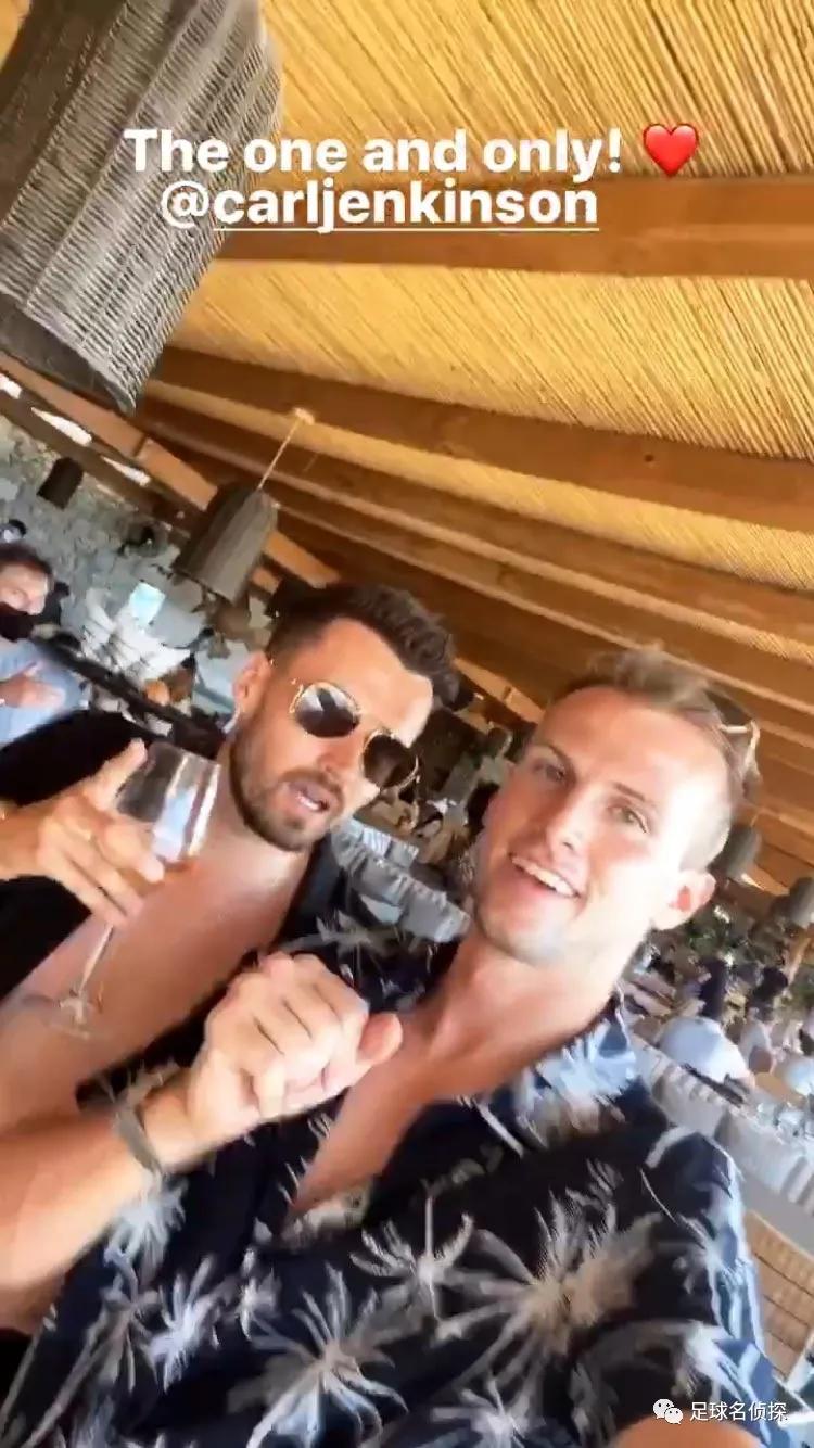 英媒透露阿森纳战利物浦大名单,阿森纳官宣今夏第一签