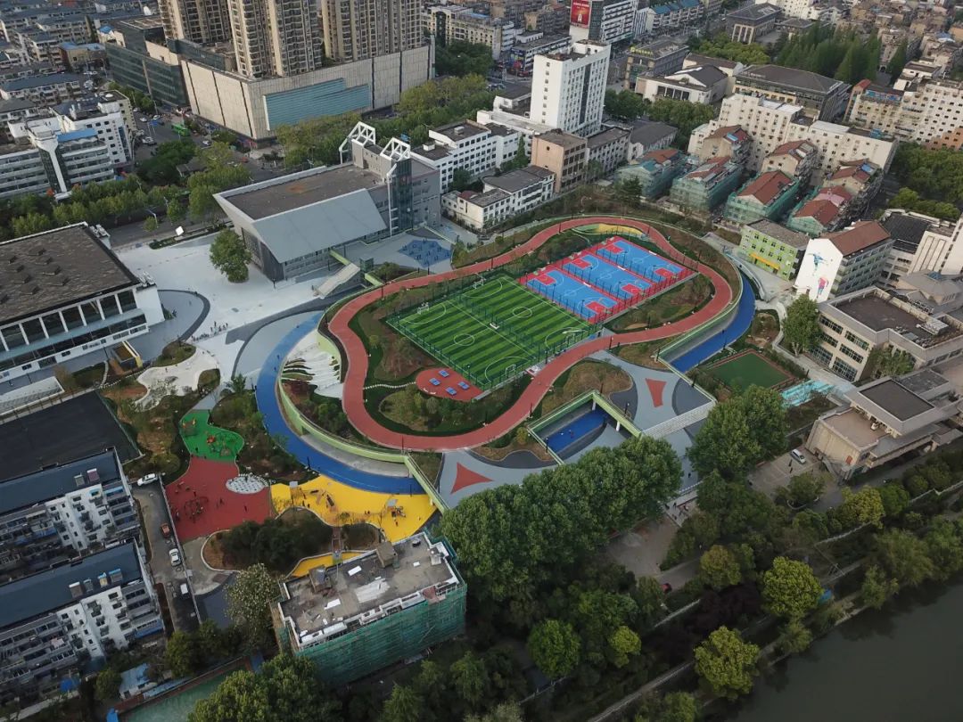 从镇江到镇江市体育中心怎么走,镇江老体育公园