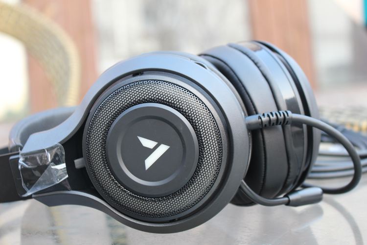 雷柏VH650RGB游戏耳机,7.1声道耳机测试视频