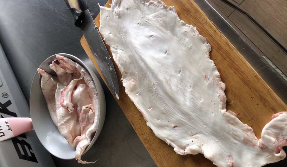 我是一个默默无闻的海钓人，但我可能吃过世界上所有的海鲜