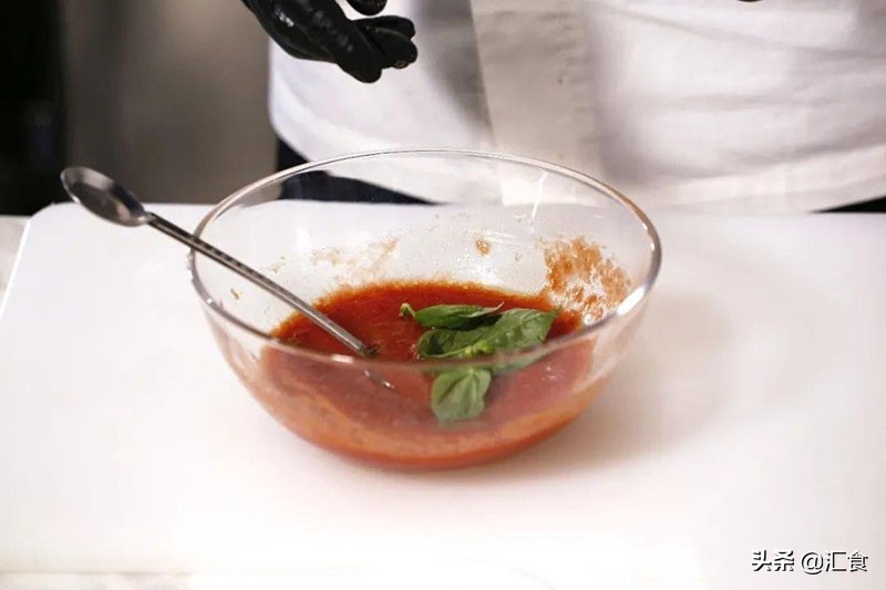 顶级披萨店披萨制作教程,招牌披萨配方