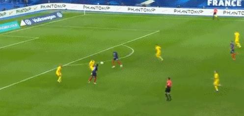 友谊赛-中国曾经战胜过的对手法国队7-1横扫乌克兰，吉鲁百场