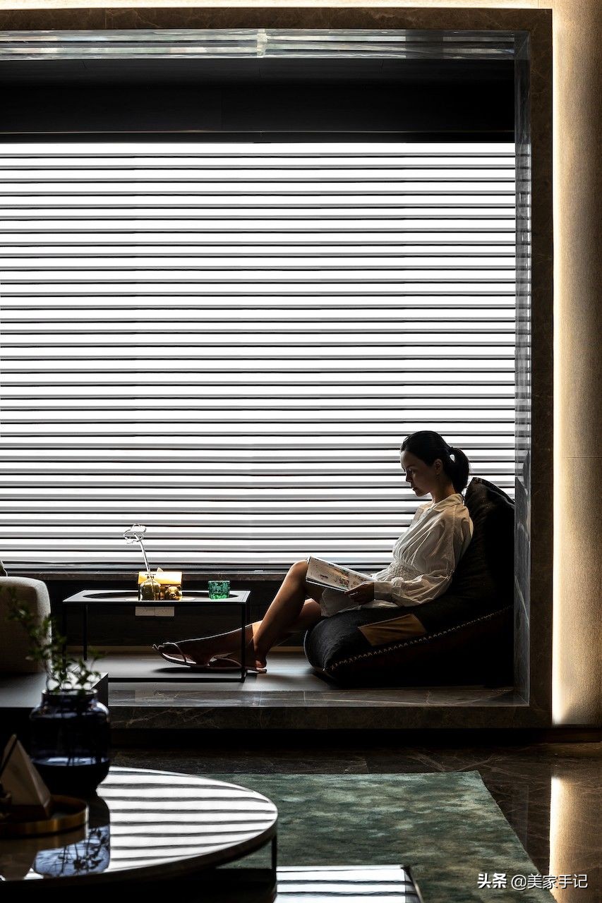 高级黑白灰风格小户型,三室一厅黑白灰装修效果中户