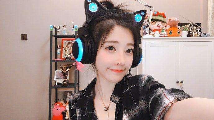 连麦的威力有多大？网红和名人用它发挥出1+1大于2的效果