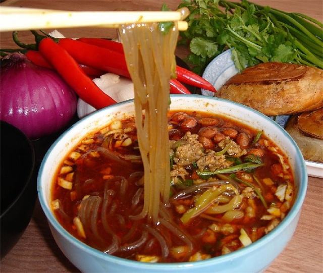 最戒不掉的脏小吃凉皮,学生戒不掉的4种凉皮