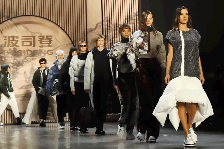 鍗佸ぇ鑹績鍥借揣蹇呬拱,鍗佸ぇ琚綆浼扮殑鍥借揣