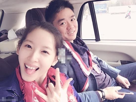 早报：网络疑似奶茶章泽天朋友圈3字总结电商法实施涉及代购刷单