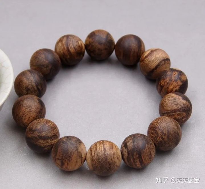 不怕汗手盘的文玩手串,文玩血龙木手串怎么盘