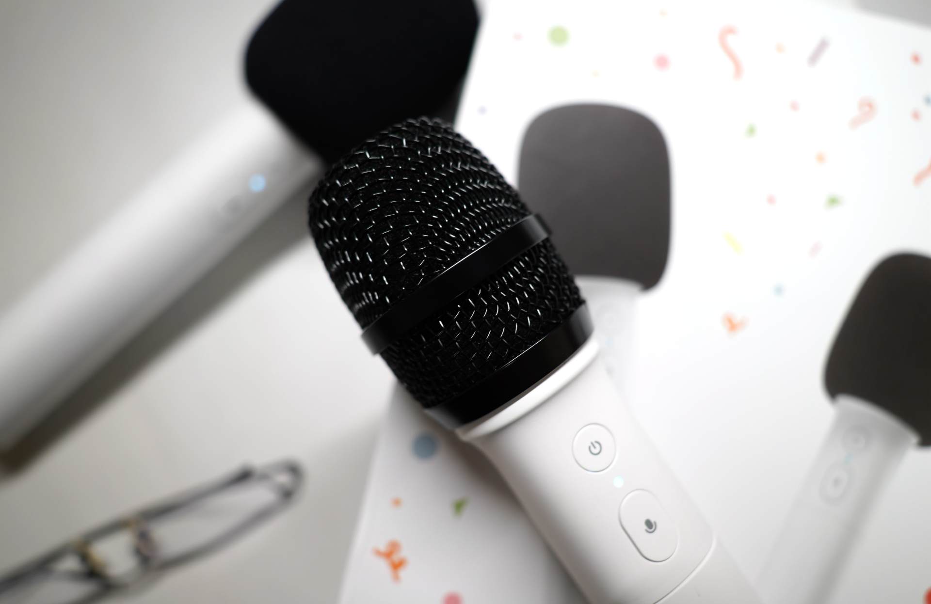 雷石k歌麦克风小程序,特斯拉雷石ktv麦克风有必要买吗