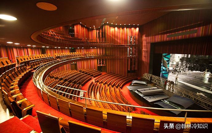 国家大剧院冷知识：北京最深建筑，外表不用清洁，没有一扇窗户