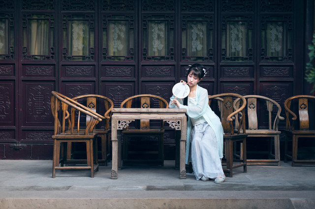 “老牛吃嫩草”的北宋词人张先，坊间花色故事