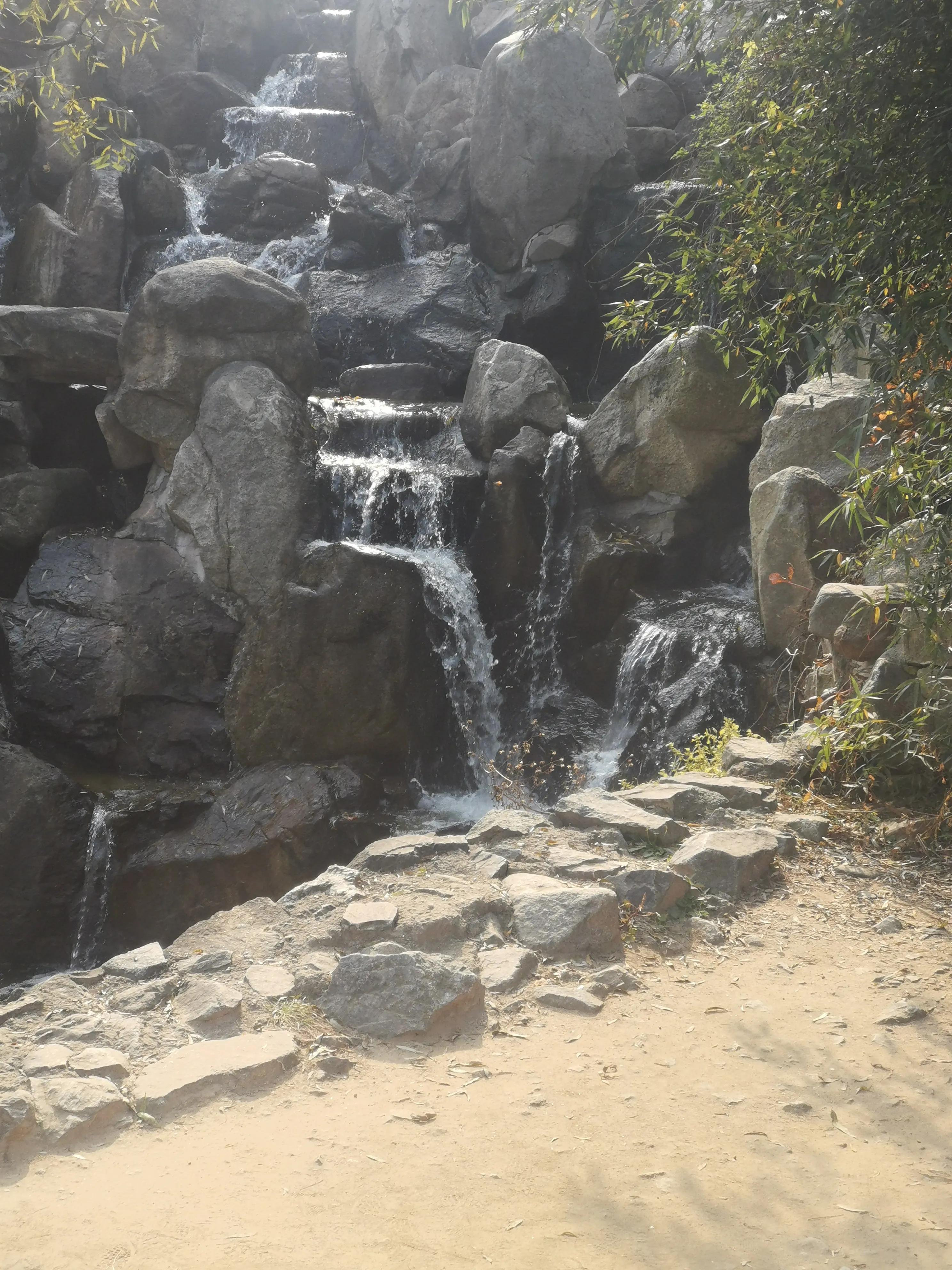 济南九如山瀑布群风景区,济南九如山瀑布