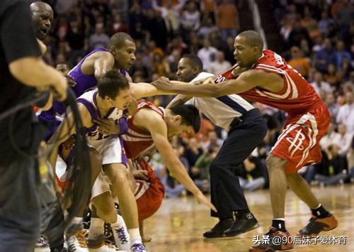 霍华德对抗奥尼尔集锦,霍华德和奥尼尔对抗视频