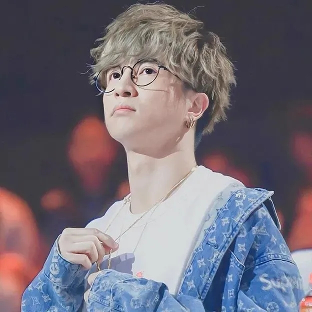 薛之谦头像高清图片微博,薛之谦壁纸头像