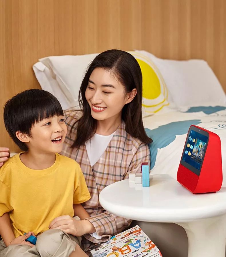 天猫精灵智能音箱cc电池版,天猫精灵ccmini屏幕