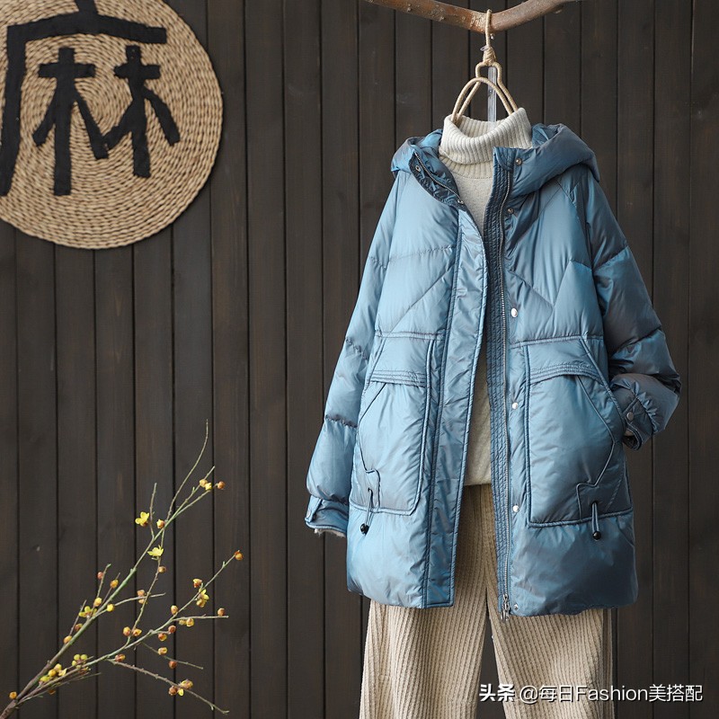 短款羽绒服小脚裤穿搭小个子,短款羽绒服加阔腿哈伦裤冬天搭配