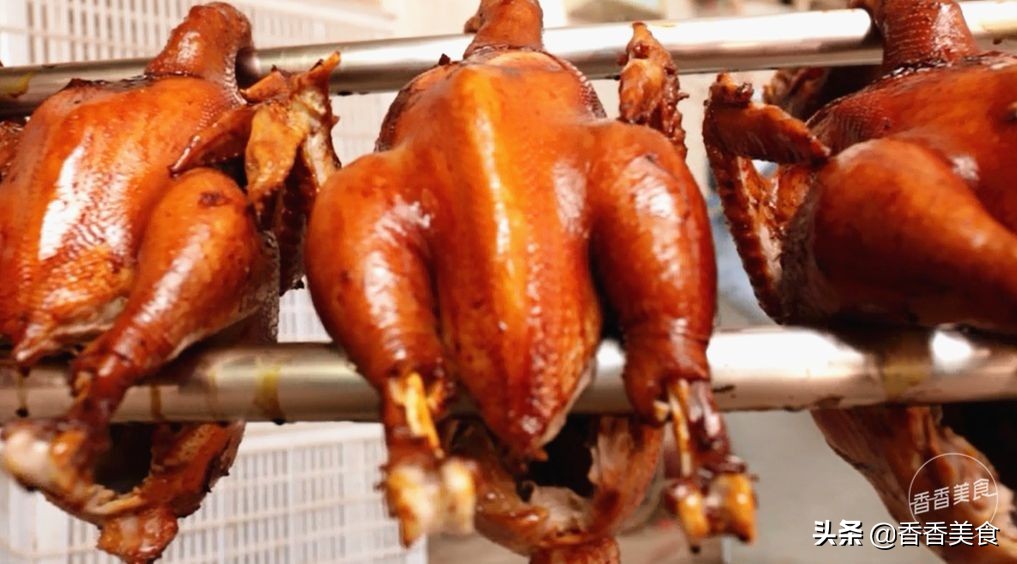 刀剁斧劈棒子夯，吃个鸡搁得住这样？