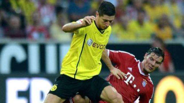 “欲追梅罗，先平莱万”，当今足坛第一中锋，锋线球员的模板